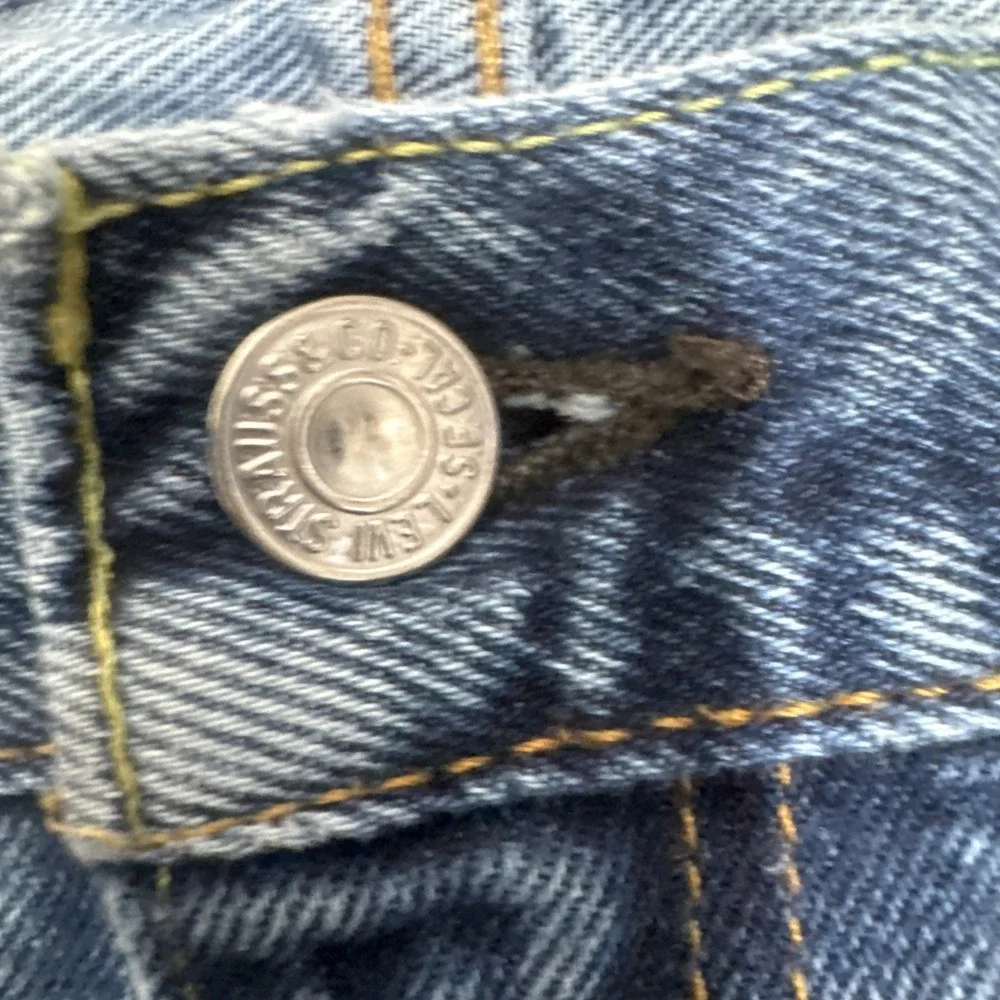 Levi's 550 Men's Relaxed Fit Jeans - Stonewash Blue 40/30‎